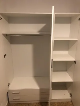 Armarios nuevos madera blanca 3/4 puertas