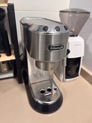 Cafetera De'Longhi Dedica