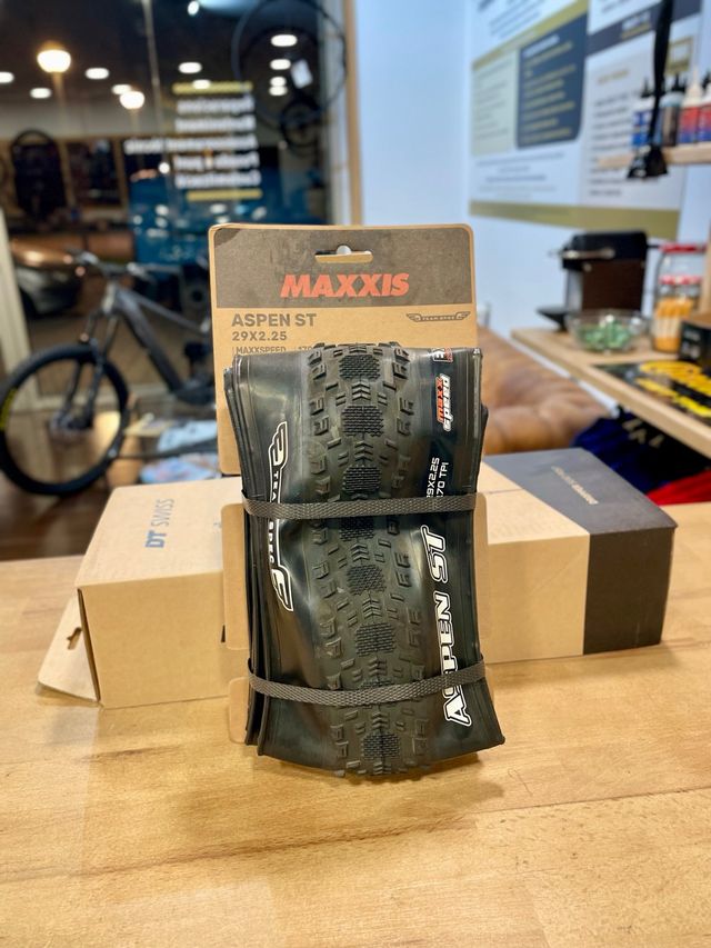 Cubierta Maxxis Aspen ST 29x2.25 170TPI