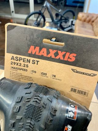Cubierta Maxxis Aspen ST 29x2.25 170TPI
