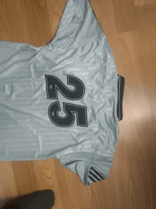 Camiseta Adidas Oasis Gira 2025 Talla xL