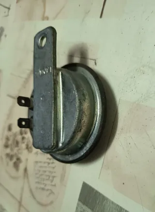 Claxon 6 V. Puch Derbi Rieju