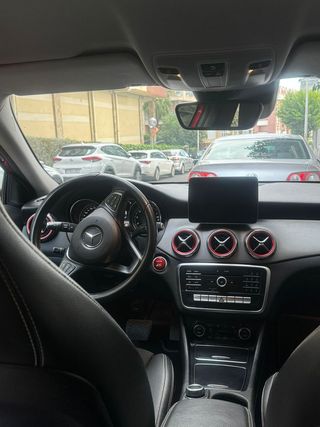 Mercedes-Benz GLA -2019