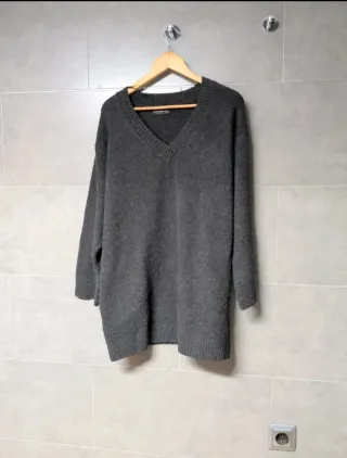 Vestido largo gris Stradivarius