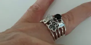 Anillo Tous Plata Negro, collar a juego en mi perf