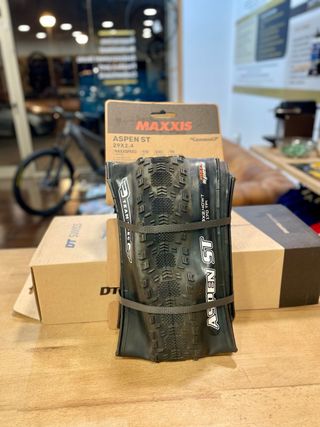 Cubierta Maxxis Aspen ST 29x2.4 170TPI