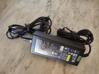 Carregador Portátil Fujitsu Siemens 20V 4.5A