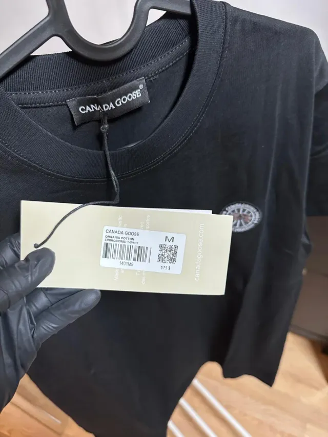 Camiseta Canada Goose Negra