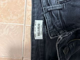 Vaqueros Pull&Bear negros rotos