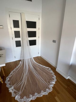 Velo da sposa firmato Pronovias