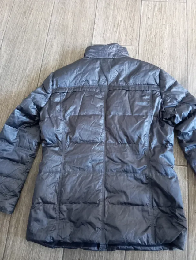 Chaqueta gris hombre