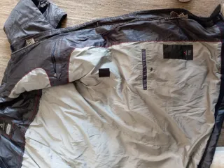 Chaqueta gris hombre