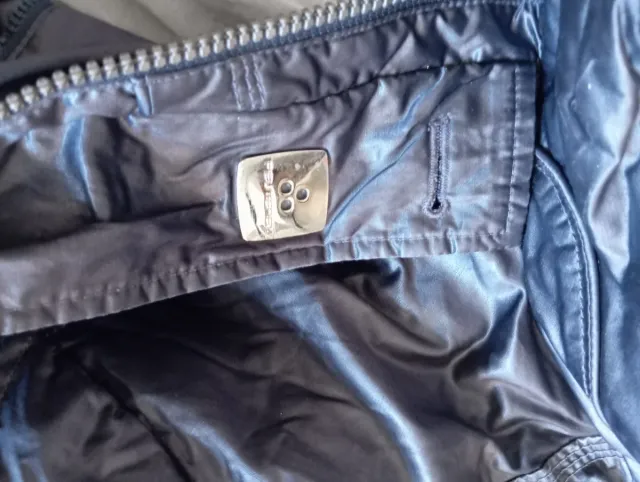 Chaqueta gris hombre