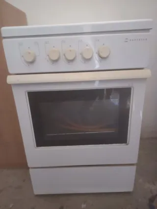 Horno de gas 4 fuegos,precio negociable