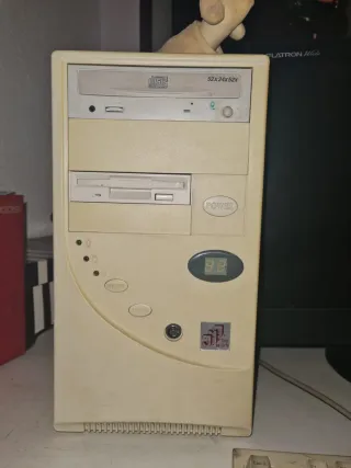PC Retro Pentium MMX 200 Windows 98 64 ram