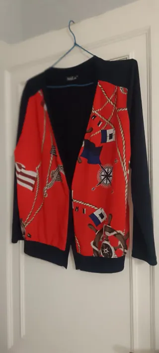 Camiseta sin mangas y cardigan a juego  Sttilo