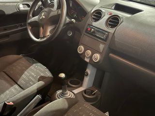 Mitsubishi Colt 2006