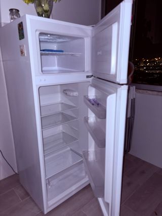 Frigorífico em ótimo estado