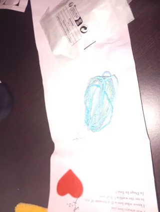 Pulseras azules y multicolor