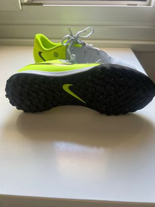 Botas de fútbol para niño Nike