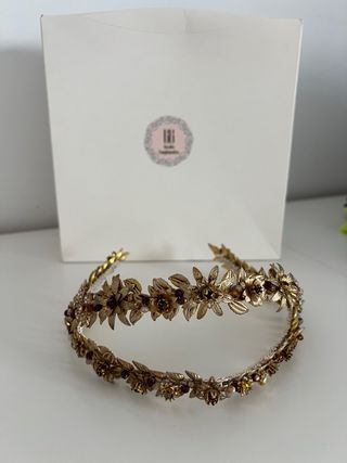 Tiara Novia Hecha a Mano