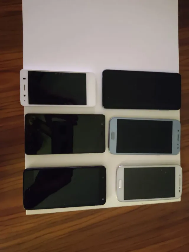 6 teléfonos iPhone lote 1