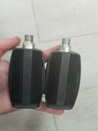 Pedales ciclomotor nuevos