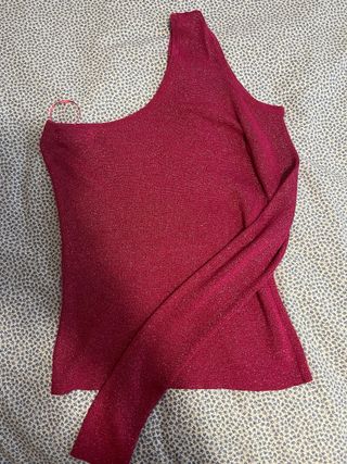 Top brillante asimétrico rosa de la tienda brownie