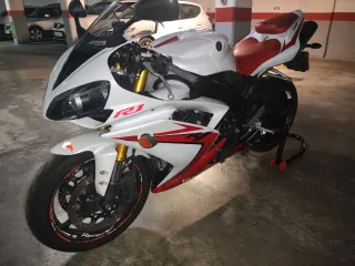 Yamaha R1 07/8