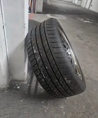 Juego de 4 llantas Aluminio con neumáticos