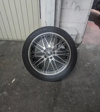 Juego de 4 llantas Aluminio con neumáticos