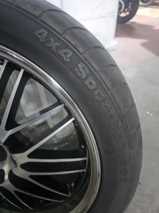 Juego de 4 llantas Aluminio con neumáticos