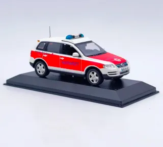 VOLKSWAGEN TOUAREG NOTARZT MÉDICO 1:43 MINICHAMPS