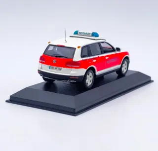 VOLKSWAGEN TOUAREG NOTARZT MÉDICO 1:43 MINICHAMPS