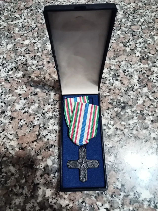 Medaglia Vittorio Veneto 50 Anni Vittoria Italia