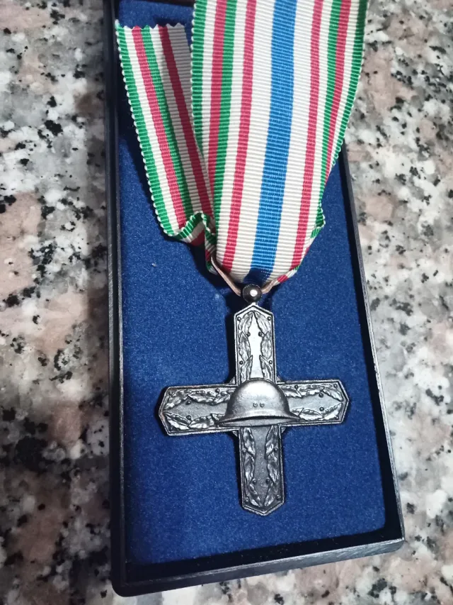 Medaglia Vittorio Veneto 50 Anni Vittoria Italia