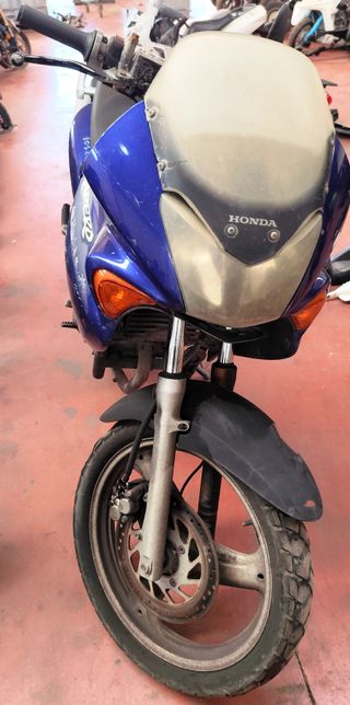 HONDA VARADERO 125 DESPIECE , PIEZAS ,RECAMBIOS