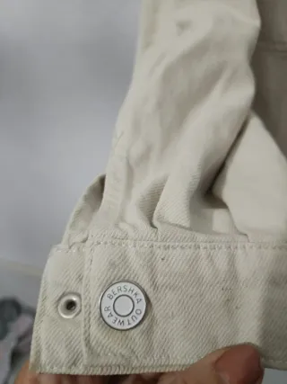 Camisa Bershka Beige