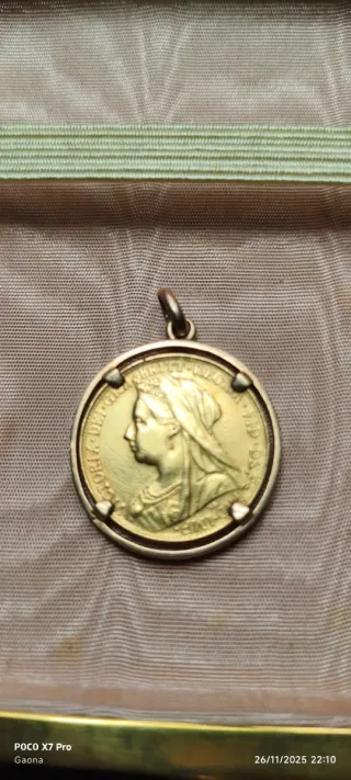 Colgante Soberano Oro Reina Victoria 1900