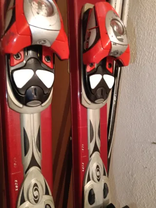 Esquís Salomon con botas y bastones