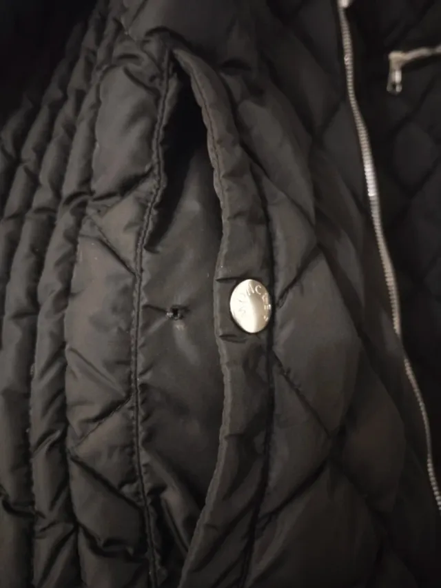 Chaqueta Moncler Negra, plumón Ligero Motero