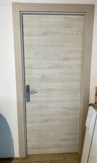 2 Puertas de interior de casa + extras.