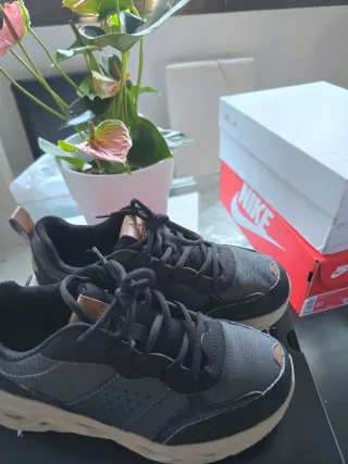 Zapatillas Skechers niño negras y grises