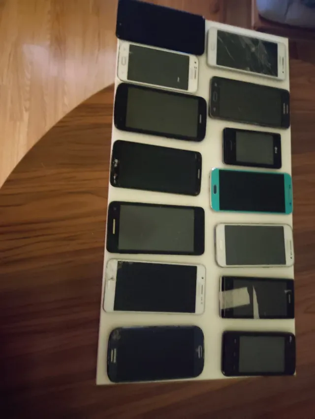 Lote de móviles varias marcas