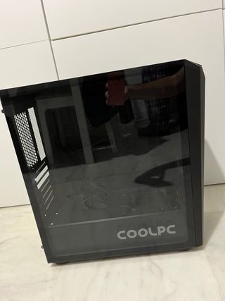 Caja PC Cougar MX660-T RGB Negra