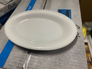 Bandeja de porcelana blanca
