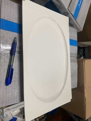 Bandeja de porcelana blanca