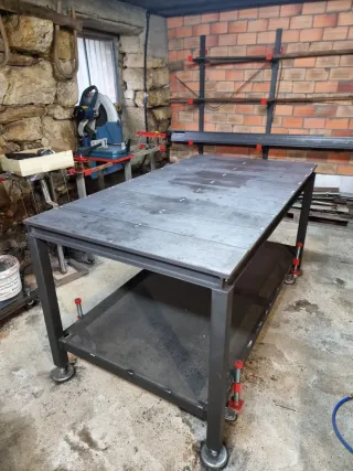 Portales, Rejas y estructuras metálicas