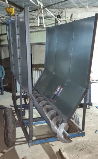 Portales, Rejas y estructuras metálicas