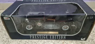 Coche a escala 1:18 Packard 1934